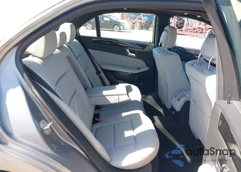 2012 Mercedes-Benz E 350 z USA, uszkodzony, nr VIN WDDHF5KB6CA560848